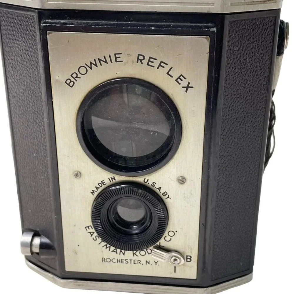 Brownie Reflex Eastman Kodak Camera Untested For Parts or Decor u
